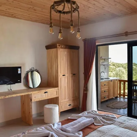 Anatolia Tas Ev Kekova Kapaklı